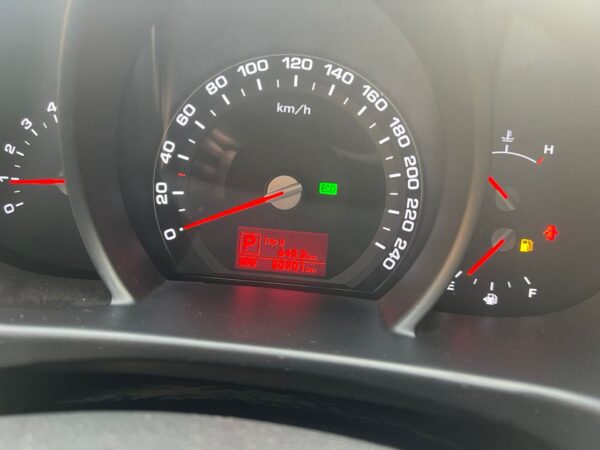 KIA SPORTAGE ZZ full option